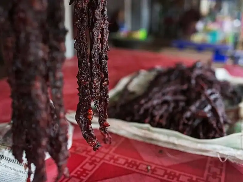 wanderlust_tips_an_gi_khi_den_8_quoc_gia_8