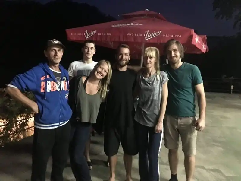 wanderlust_tips_cap_doi_tiet_lo_bi_mat_du_lich_the_gioi_mien_phi_12