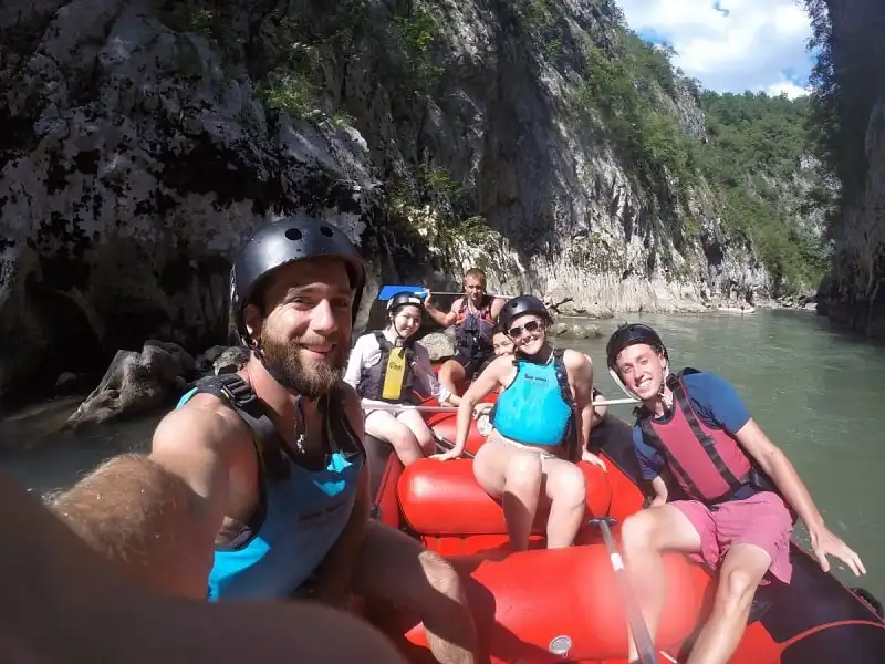 wanderlust_tips_cap_doi_tiet_lo_bi_mat_du_lich_the_gioi_mien_phi_7