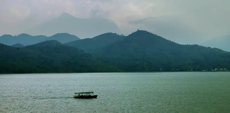 wanderlust_tips_ho_nui_coc_3