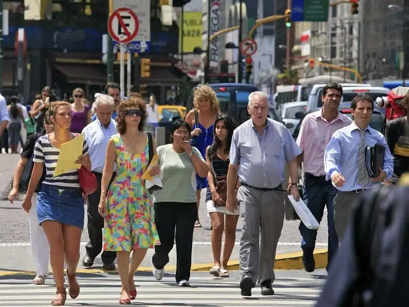 Ăn mặc như người bản địa khi đi du lịch 13 wanderlust_tips_mac_gi_khi_di_du_lich_9