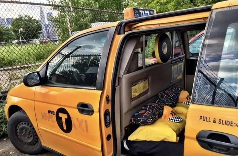 Độc đáo dịch vụ ngủ đêm trên taxi ở New York 6 wanderlust_tips_ngu-dem-o-new-york-tren-taxi-1