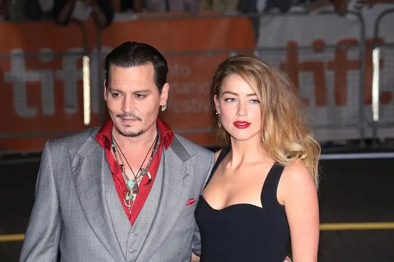 wanderlust_tips_nha-van-JK-Rowling-rao-ban-sieu-du-thuyen-gan-20-trieu-USD-6