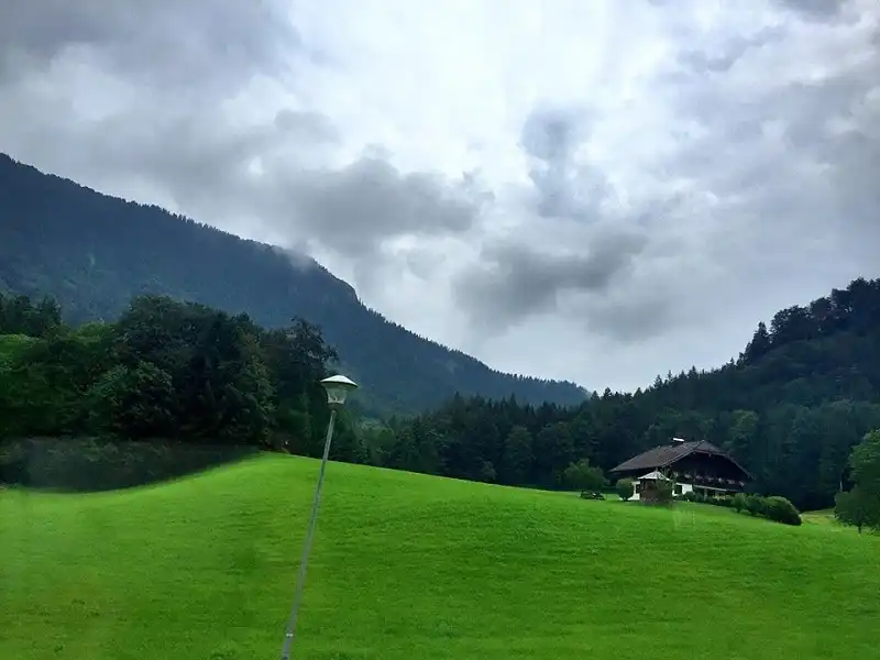 wanderlust_tips_phuot_chau_au_voi_5_diem_den_lang_man_10