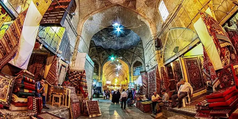 wanderlust_tips_sac_mau_iran_4
