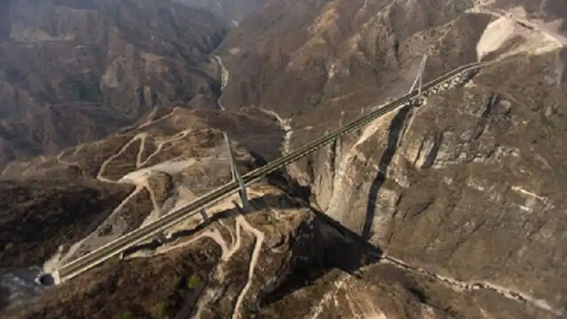 wanderlust_tips_top_12_duong_bo_nguy_hiem_nhat_the_gioi_8