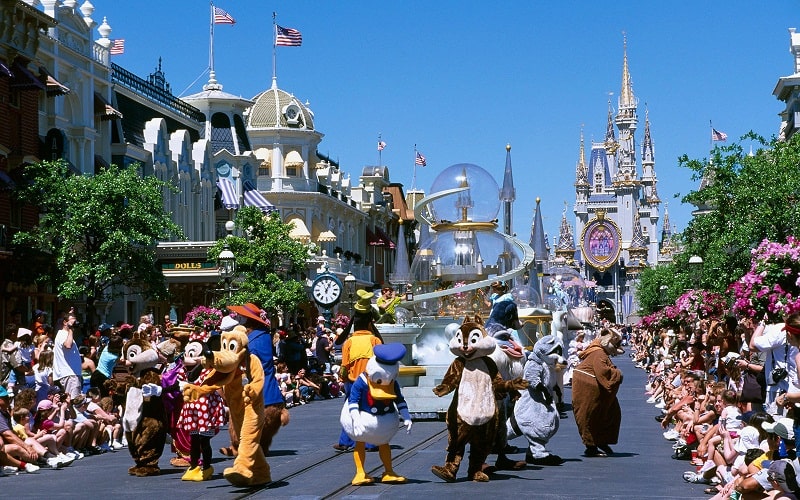 wanderlust tips 25 dieu bi cam o Disney land 1
