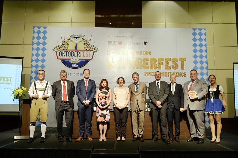 Lễ hội bia Đức Oktoberfest 2016 lớn nhất Hà Nội tại Khách sạn JW Marriott Hanoi Lễ hội bia Đức Oktoberfest 2016 lớn nhất Hà Nội tại Khách sạn JW Marriott Hanoi