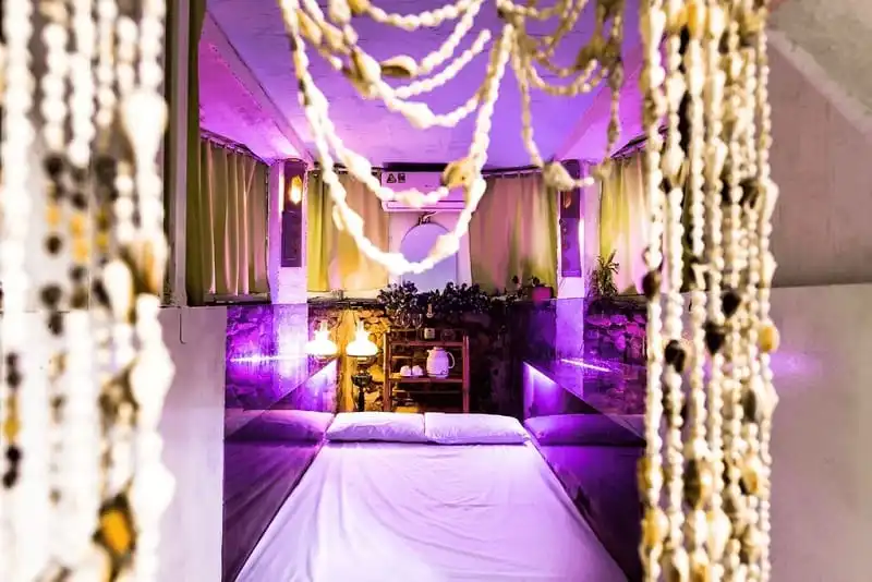 Doc-dao-nha-cay-cua-nghe-sy-dao-anh-khanh-wanderlusttips8