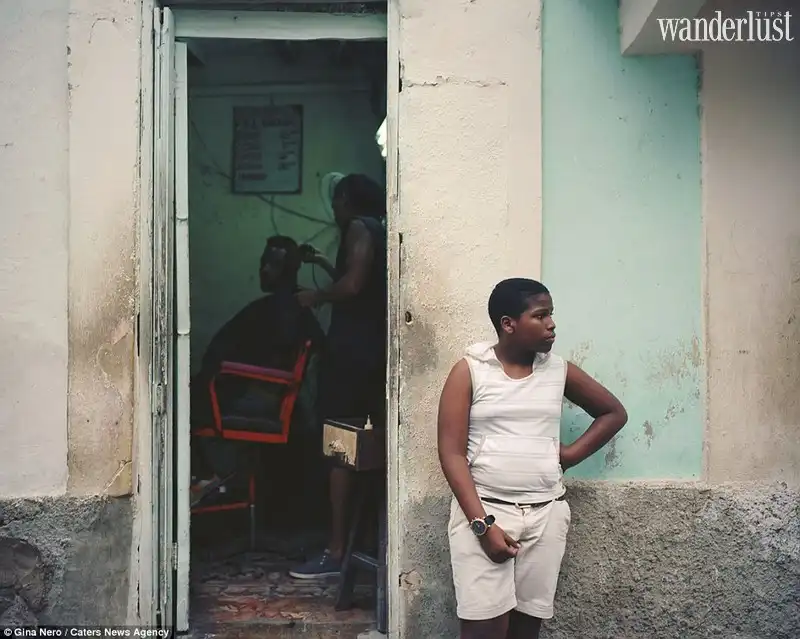 Tạp chí Du lịch Wanderlust Tips Mê hoặc sắc màu Cuba trong những bức ảnh đời thường của Gina Nero