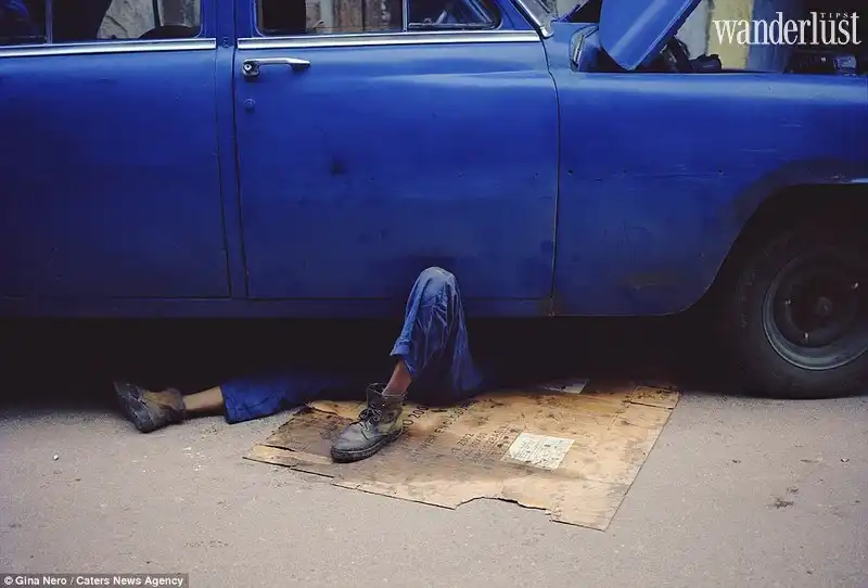 Tạp chí Du lịch Wanderlust Tips Mê hoặc sắc màu Cuba trong những bức ảnh đời thường của Gina Nero