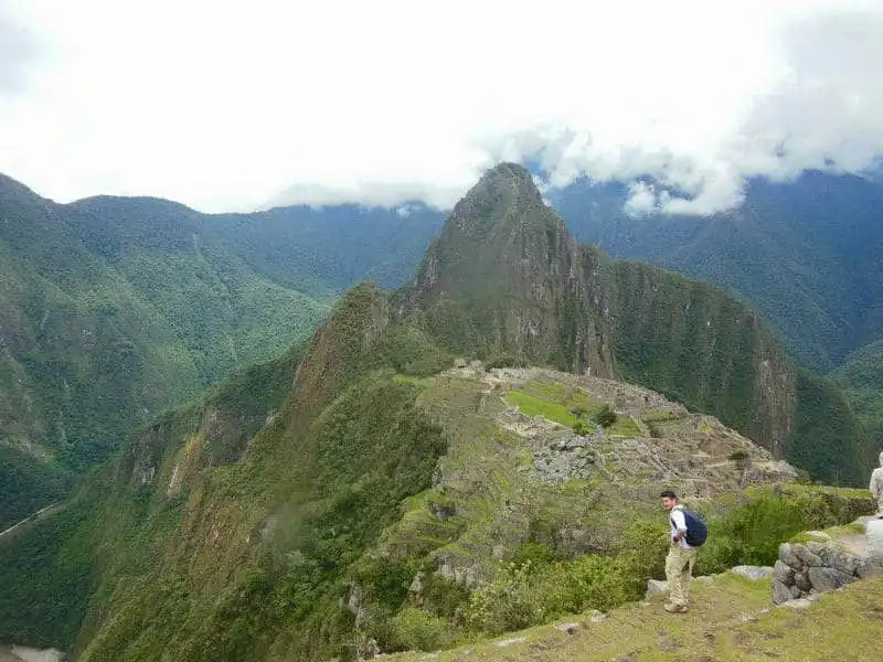 Wanderlust_Cach-chang-trai-Anh-29-tuoi-kiem-tien-de-chu-du-khap-the-gioi-3