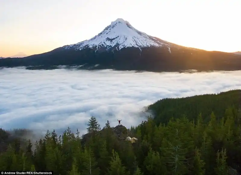 Wanderlust_Ngoan-muc-anh-con-nguoi-don-doc-truoc-thien-nhien-ky-vi-10