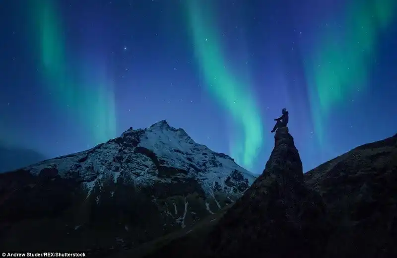 Wanderlust_Ngoan-muc-anh-con-nguoi-don-doc-truoc-thien-nhien-ky-vi-5