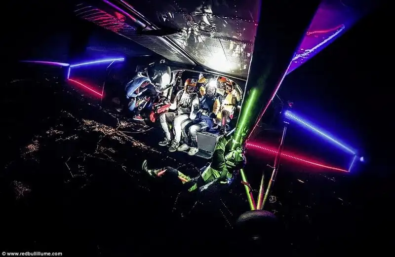 Wanderlust_Ngoan-muc-nhung-buc-anh-dep-nhat-Red-Bull-Illume-Awards-32