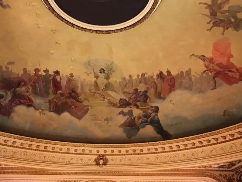 Wanderlust_Nha-hat-100-tuoi-Argentina-bien-thanh-hieu-sach-12