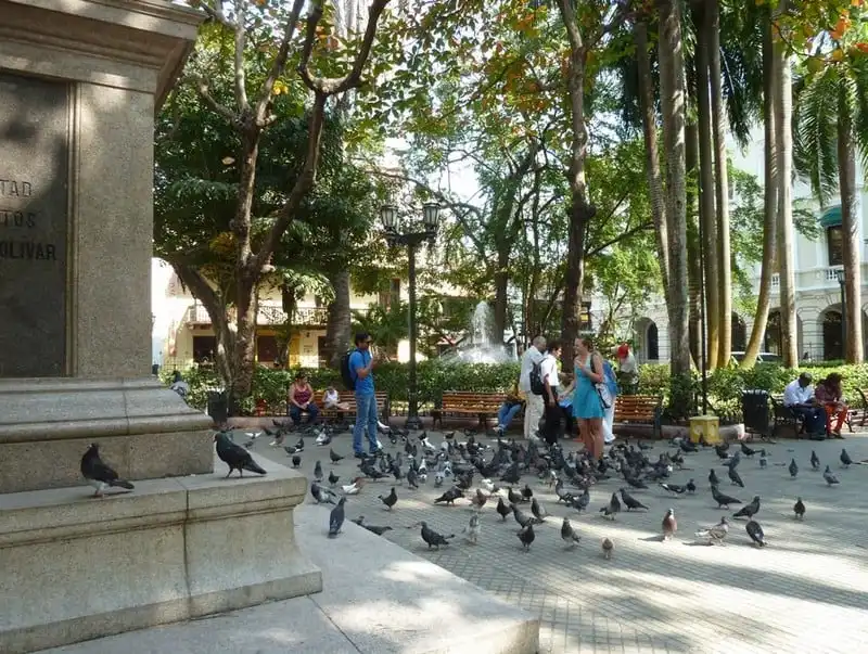 10 điều cấm lạ lùng ở châu Âu 7 wanderlust-tip-10-luat-cam-ky-la-o-chau-au-3