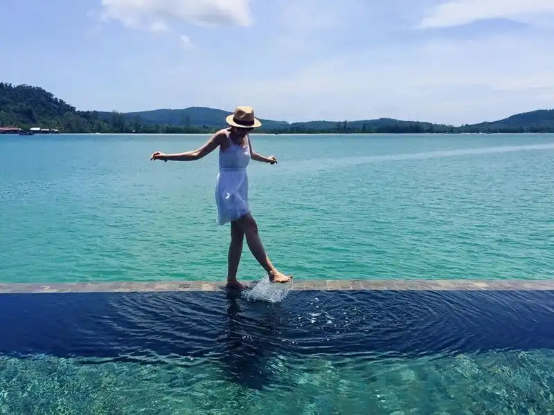 wanderlust-tip-kham-pha-thien-duong-bien-campuchia-cung-co-nang-tiep-vien-hang-khong-xinh-dep-20