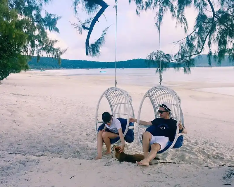 wanderlust-tip-kham-pha-thien-duong-bien-campuchia-cung-co-nang-tiep-vien-hang-khong-xinh-dep-4