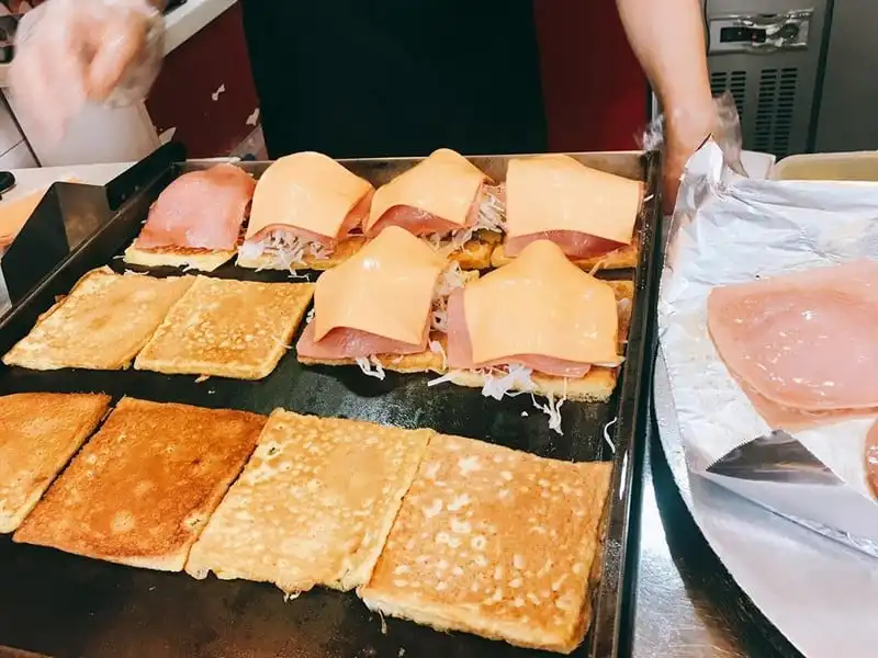 wanderlust-tip-kinh-nghiem-du-lich-han-quoc-7-ngay-cua-cap-doi-sai-gon-16