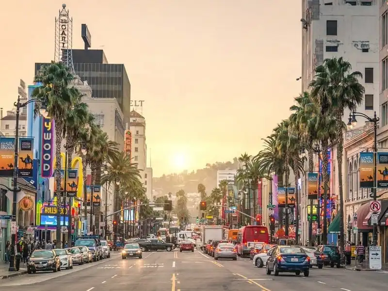 wanderlust-tips-10-thanh-pho-du-lich-tuyet-nhat-2017-3