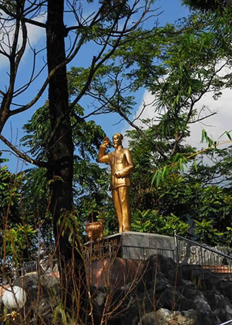 wanderlust-tips-can-canh-thi-tran-dong-van-vao-mua-dep-nhat-4