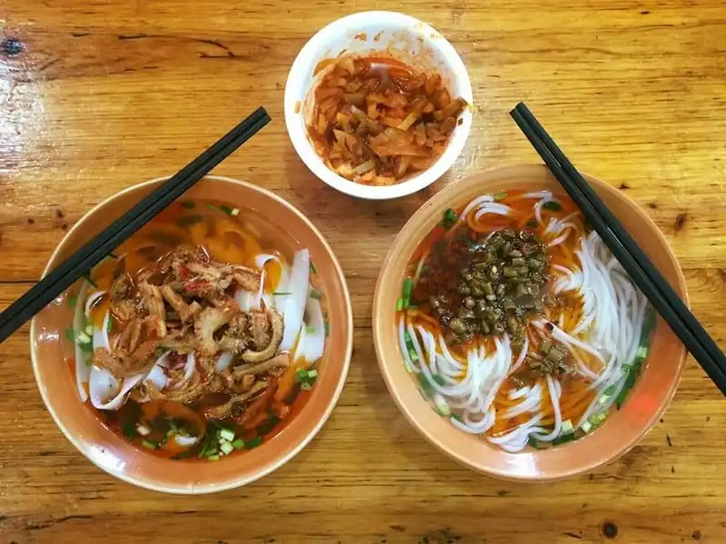 Cô nàng Lala của "Bộ tứ 10A8" chia sẻ kinh nghiệm du lịch Phượng Hoàng cổ trấn (Phần 1) 11 wanderlust-tips-co-nang-lala-bo-tu-10a8-chia-se-kinh-nghiem-du-lich-phuong-hoang-co-tran-20