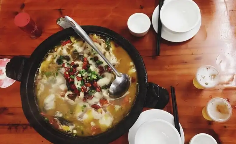 Cô nàng Lala của "Bộ tứ 10A8" chia sẻ kinh nghiệm du lịch Phượng Hoàng cổ trấn (Phần 1) 13 wanderlust-tips-co-nang-lala-bo-tu-10a8-chia-se-kinh-nghiem-du-lich-phuong-hoang-co-tran-21