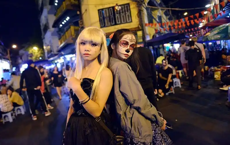 wanderlust-tips-con-pho-kinh-di-o-ha-noi-dem-hoi-halloween-10