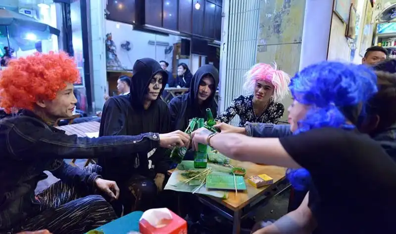wanderlust-tips-con-pho-kinh-di-o-ha-noi-dem-hoi-halloween-2