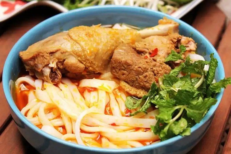 wanderlust-tips-dac-san-phan-thiet-niu-chan-du-khach-1