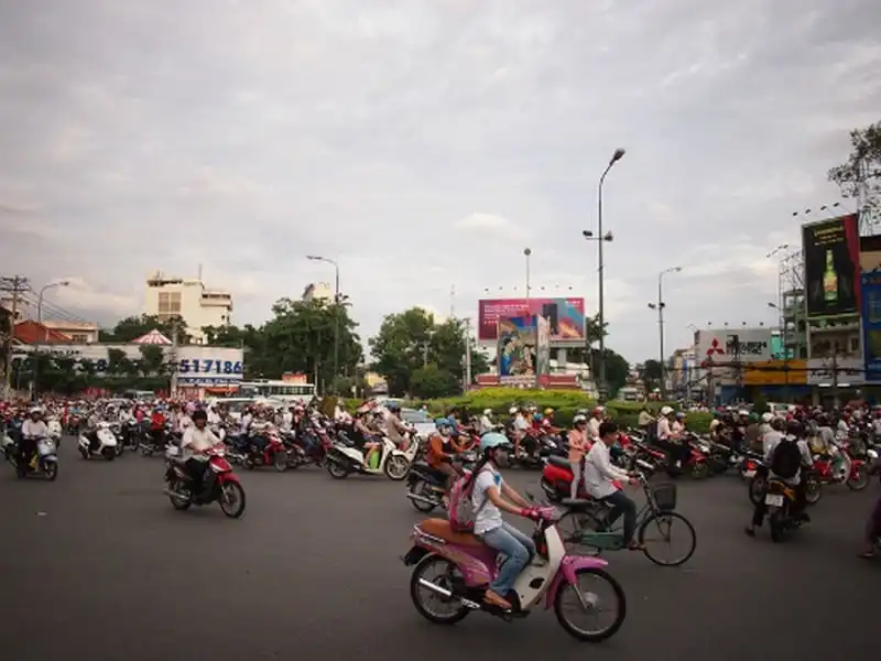 wanderlust-tips-khach-tay-noi-ve-nhung-net-cuon-hut-cua-sai-gon-4