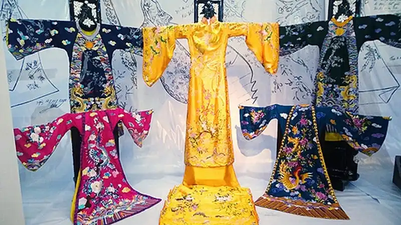 wanderlust-tips-khai-mac-trien-lam-anh-ao-dai-viet-nam-tai-da-nang-1