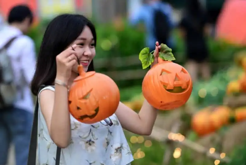 wanderlust-tips-khu-vuon-hang-tram-qua-bi-ngo-o-sai-gon-chao-don-le-hoi-halloween-15