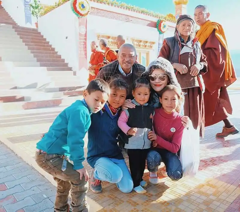 wanderlust-tips-rapper-tien-dat-cung-ban-gai-moi-di-du-lich-an-do-12