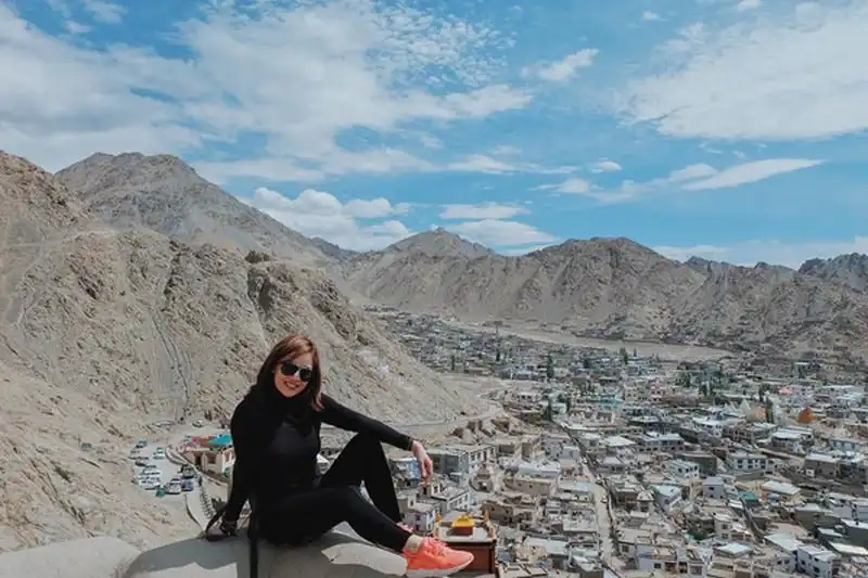 wanderlust-tips-rapper-tien-dat-cung-ban-gai-moi-di-du-lich-an-do-15