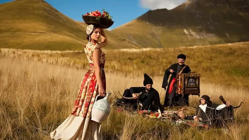 wanderlust_tips_10_diem_den_xa_xi_nhat_2016_4