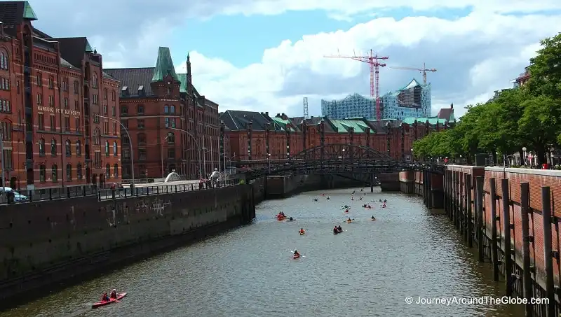 11 điểm du lịch nổi tiếng thế giới khiến bạn dễ mắc bẫy 13 wanderlust_tips_11_luu_y_khi_du_lich_nuoc_ngoai_9