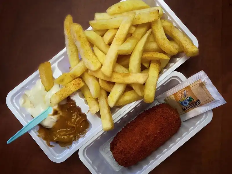 wanderlust_tips_13_bien_tau_cua_khoai_tay_chien_9