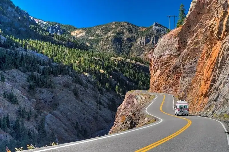 wanderlust_tips_15_cung_duong_dang_so_nhat_the_gioi_12