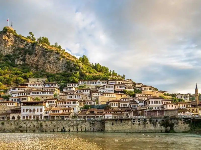 wanderlust_tips_16_diem_den_bi_an_chau_au_4