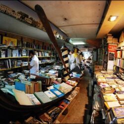 wanderlust tips Libreria Acqua Alta hieu sach dac biet o Venice 1