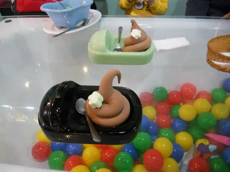 wanderlust_tips_ben_trong_nha_hang_hinh_chat_thai_7