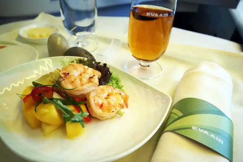 wanderlust_tips_bua_an_cua_20_hang_hang_khong_tot_nhat_the_gioi_8