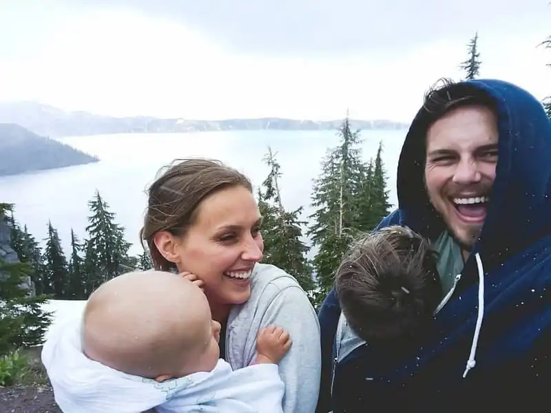 wanderlust_tips_cap_doi_bien_xe_bus_thanh_nha_di_dong_19