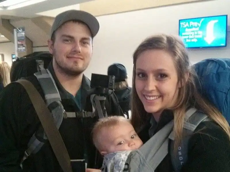 wanderlust_tips_cap_doi_bien_xe_bus_thanh_nha_di_dong_4