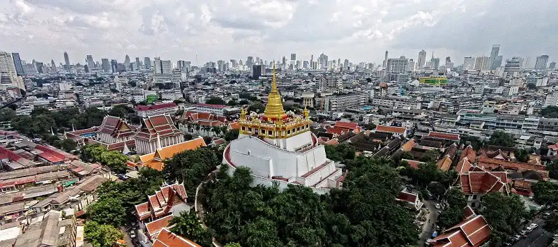 wanderlust_tips_chua_nui_vang_diem_den_hap_dan_bangkok_1