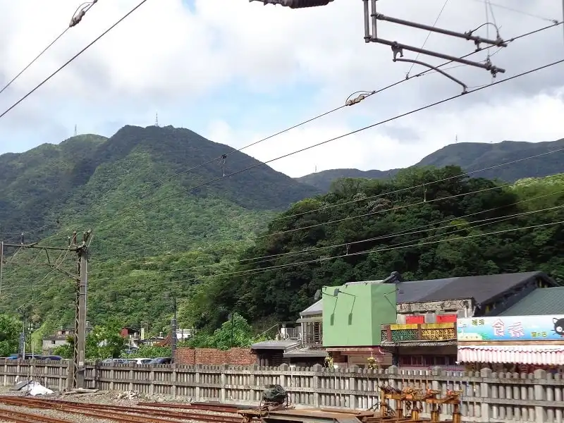 wanderlust_tips_ghe_tham_lang_meo_Houtong_6