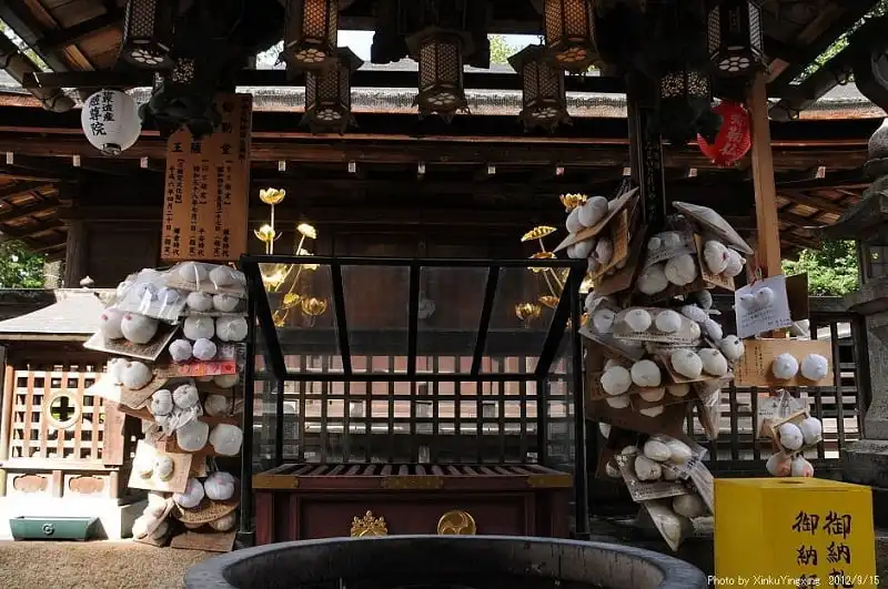 Câu chuyện cảm động về ngôi đền trưng bày ngực phụ nữ ở Nhật Bản 8 wanderlust_tips_ky-la-ngoi-den-trung-bay-nguc-phu-nu-o-Nhat-3