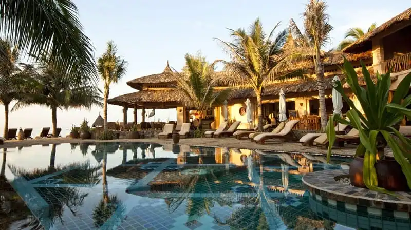 wanderlust_tips_nghi-duong-hang-sang-trong-tam-tay-3